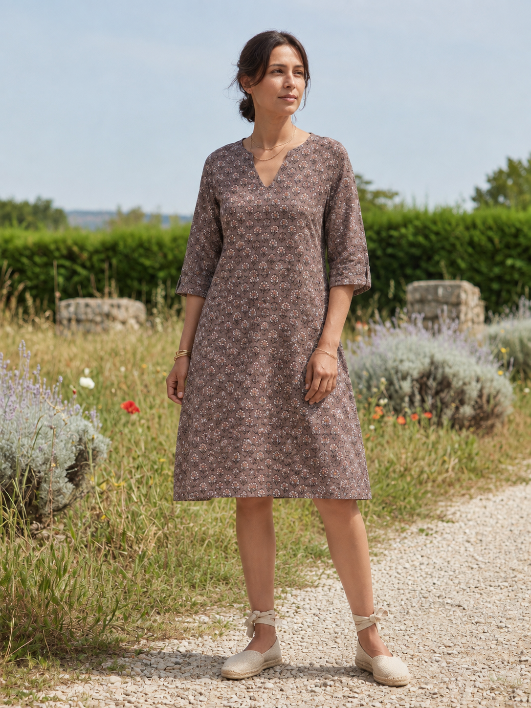 Pure Linen Dress: A Timeless Wardrobe Choice for Comfortable Everyday Style