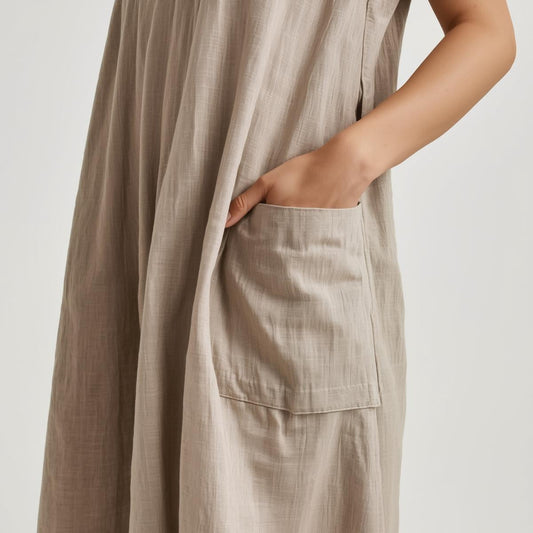 Why Every Woman Needs a Linen Dress with Pockets Now