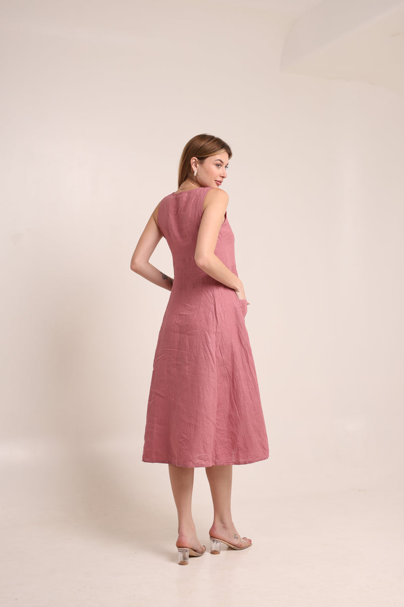 Uncomplicated Beauty: The Linen Gown Dress